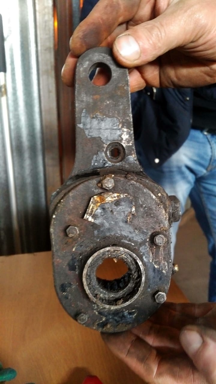 картинка Трещетка автокрана KRAN QY25K5 v2 / 19 шлицов 38 диаметр от магазина Одежда+