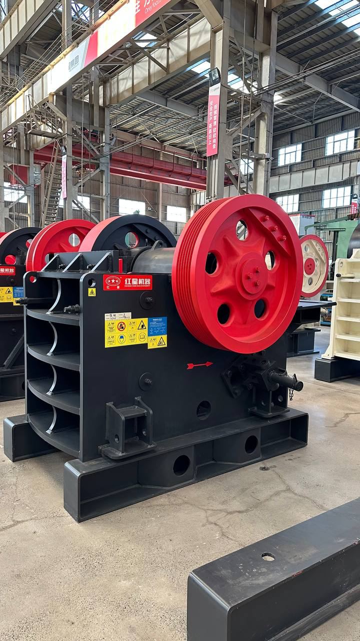 картинка Дробилка щековая PEX-250x1200 от магазина Одежда+