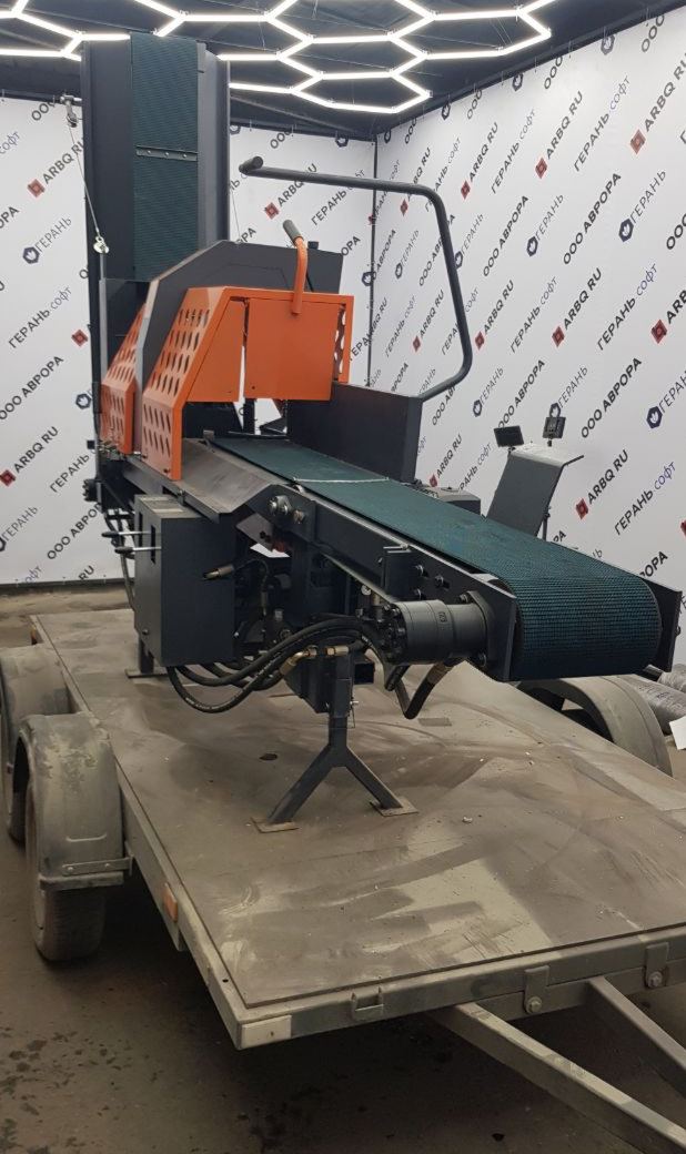 картинка Машина для изготовления дров из дерева RM40 мобильная от магазина Одежда+