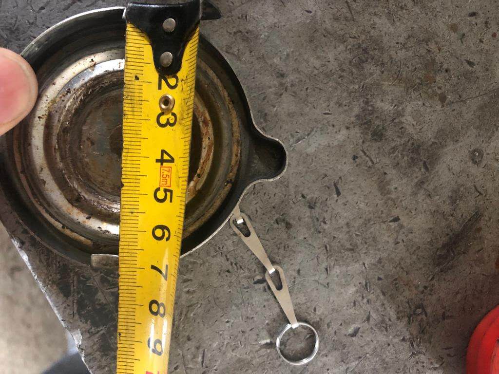 картинка Крышка расширительного бачка QY25 - 2008 (большая) от магазина Одежда+