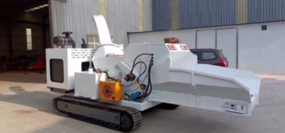 картинка Измельчитель веток и древесины DH-220 на гусеничном ходу от магазина Одежда+