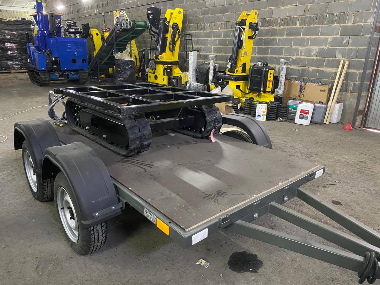 картинка Гусеничный кит набор для измельчителя дерева DH-50 от магазина Одежда+