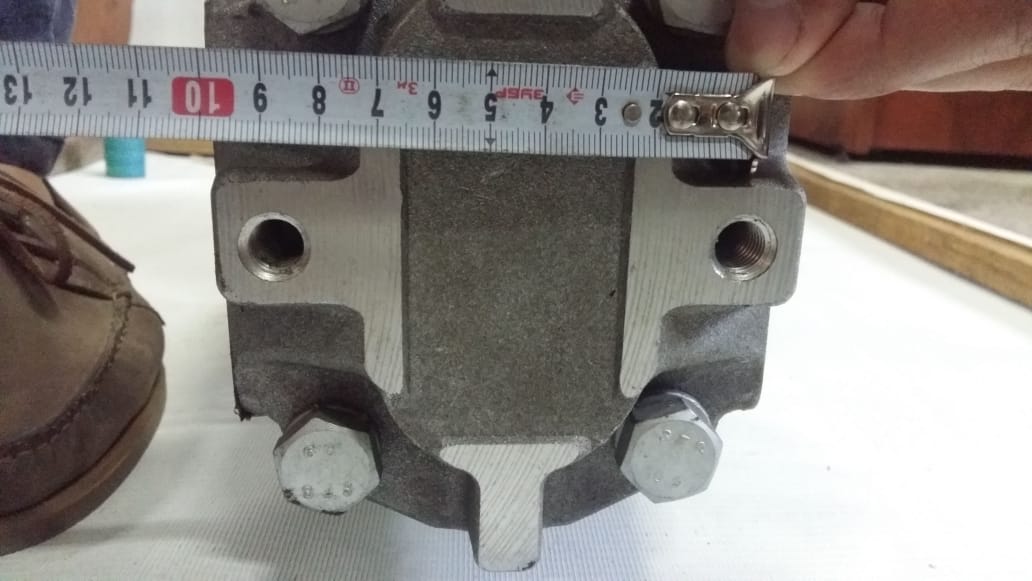 картинка Насос гидравлический 3 секционный 803000470/10100859/1304T00051 автокран QY25K от магазина Одежда+