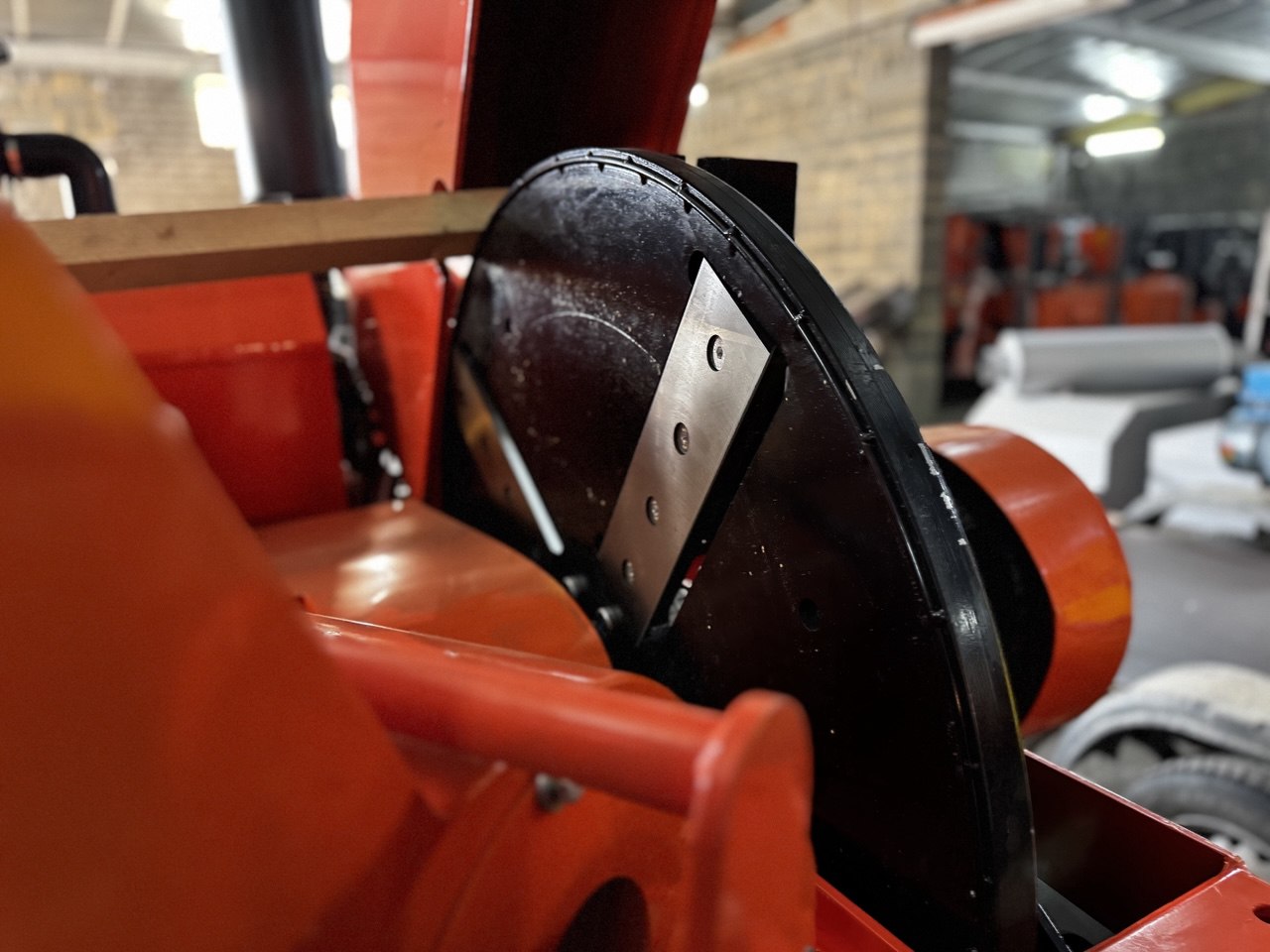 картинка Измельчитель дерева DH-50 нового образца ДВС - FAW / Changchai от магазина Одежда+