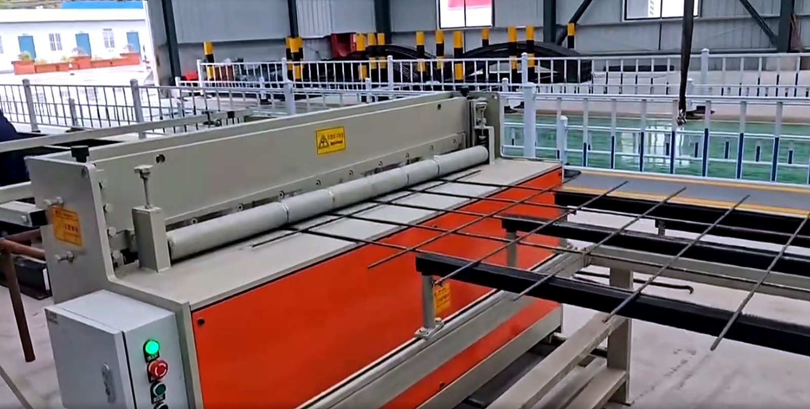 картинка Машина контактной точечной сварки YGWP-1500