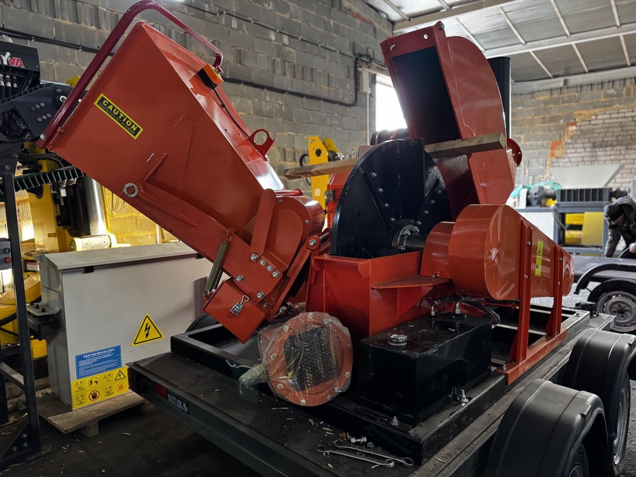 картинка Измельчитель древесины DH-80 от магазина Одежда+