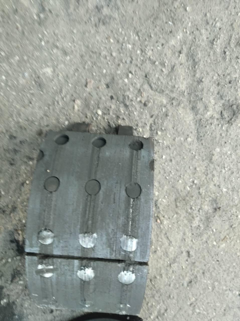 картинка Заклепка для накладок 9 отв. 200*180  Автокран KRAN QY50 от магазина Одежда+