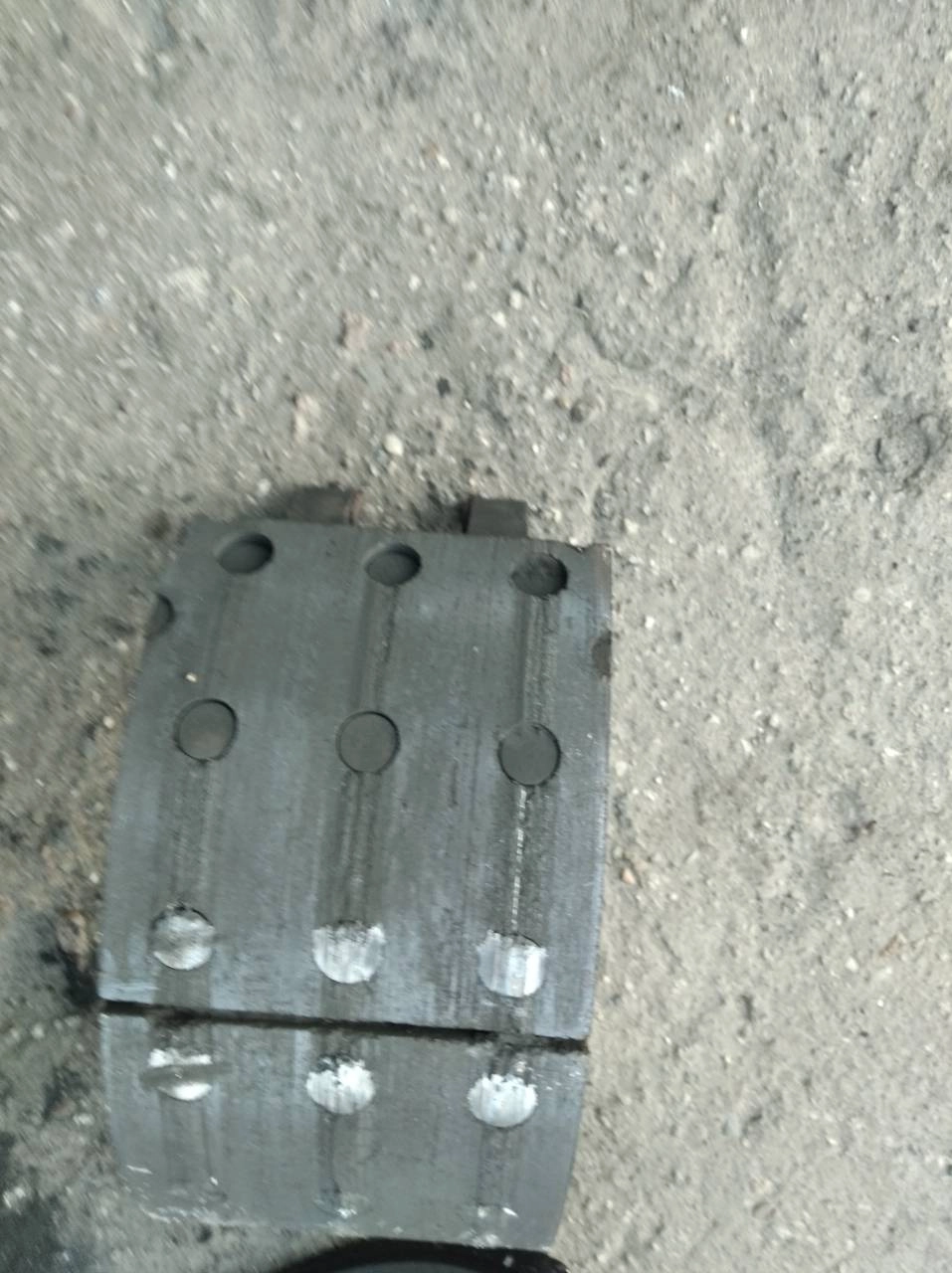 картинка Заклепка для накладок 9 отв. 200*180  Автокран KRAN QY50