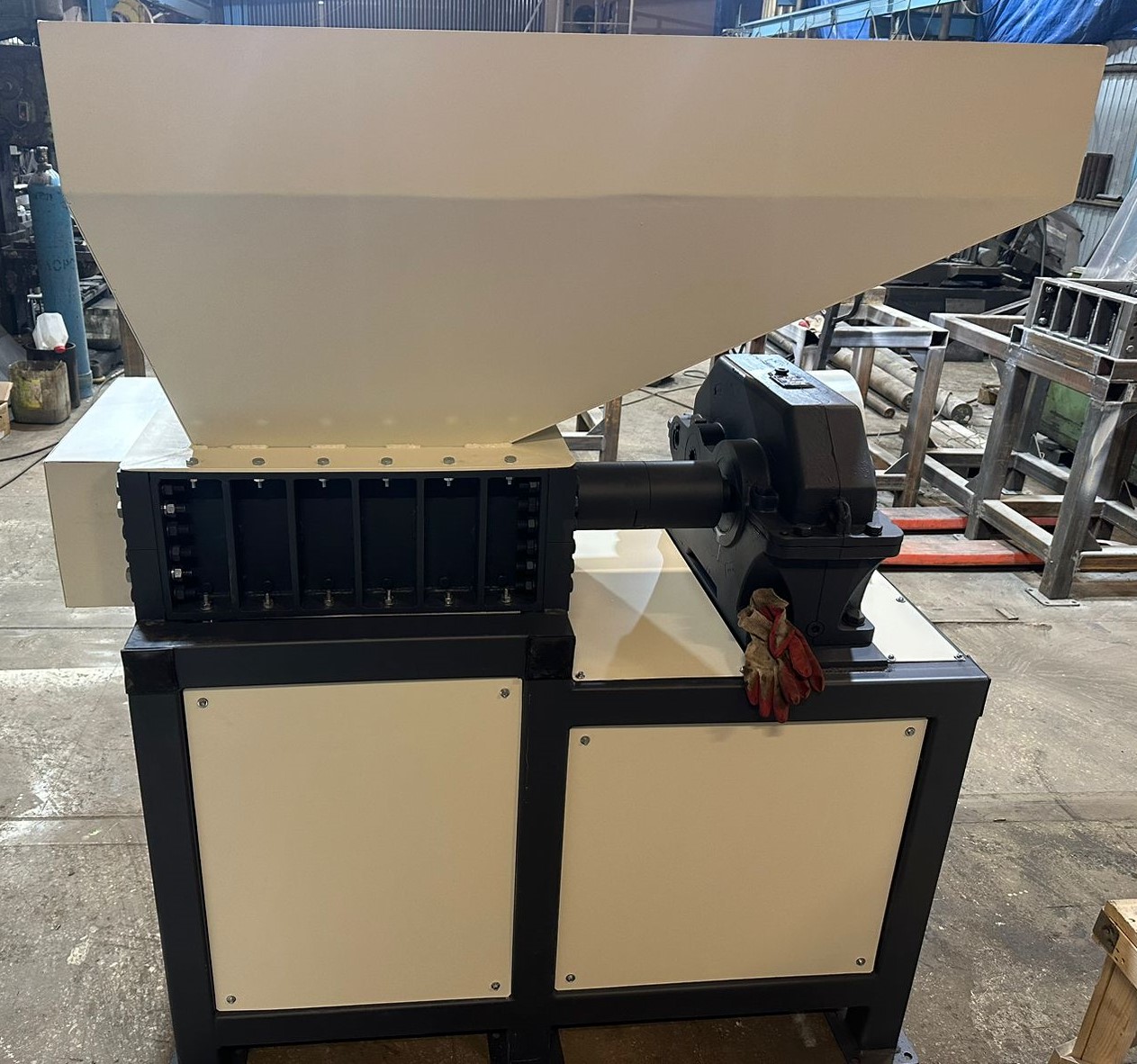 картинка Шредер двухвальный SM 500 от магазина Одежда+