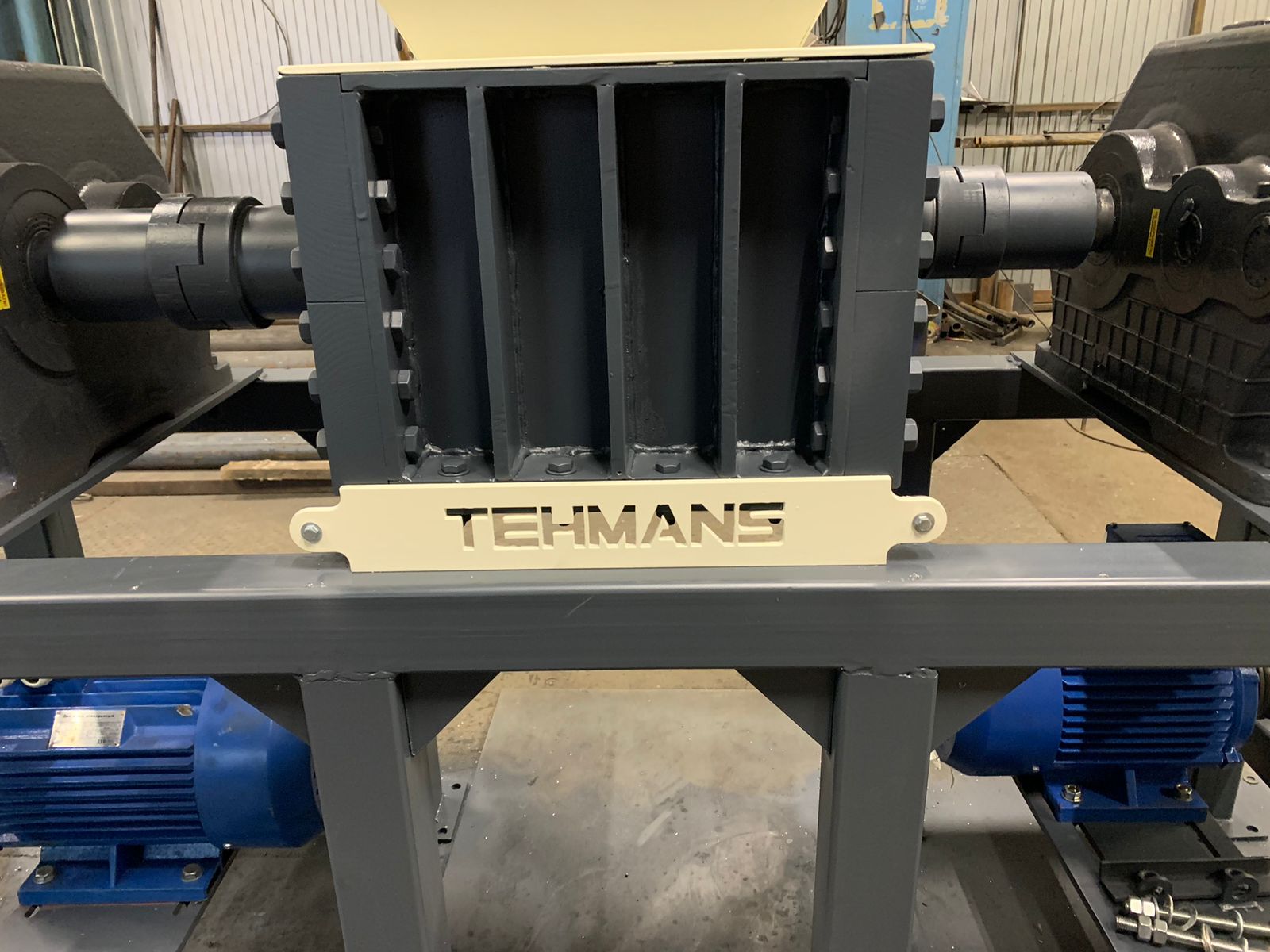 картинка Шредер двухвальный SM 420 от магазина Одежда+