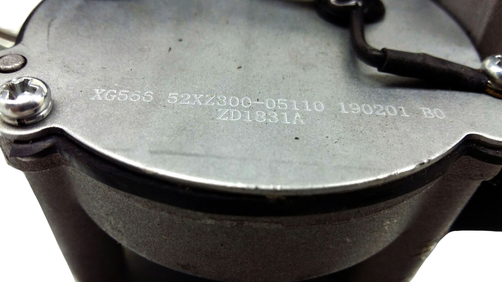 картинка Мотор стеклоочистителя кабины водителя NanQI 52XZ300-05110/Автокран KRAN QY25, 2014 г. в сборе от магазина Одежда+