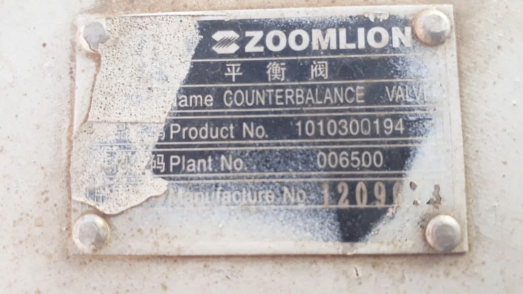 картинка Датчик давления Zoomlion 12SO XT270030TP 068G1231