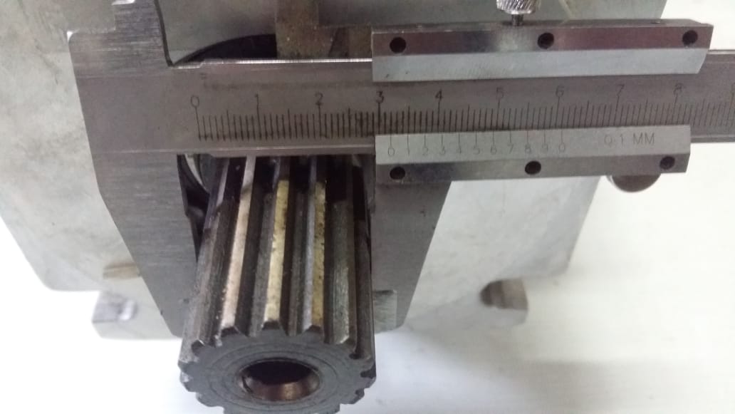 картинка Насос гидравлический 3 секционный 803000470/10100859/1304T00051 автокран QY25K от магазина Одежда+