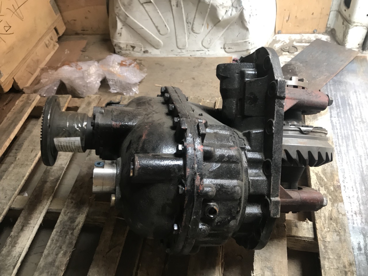 картинка Редуктор среднего моста 17*29 XZZX-D102 800307062 12070613 от магазина Одежда+