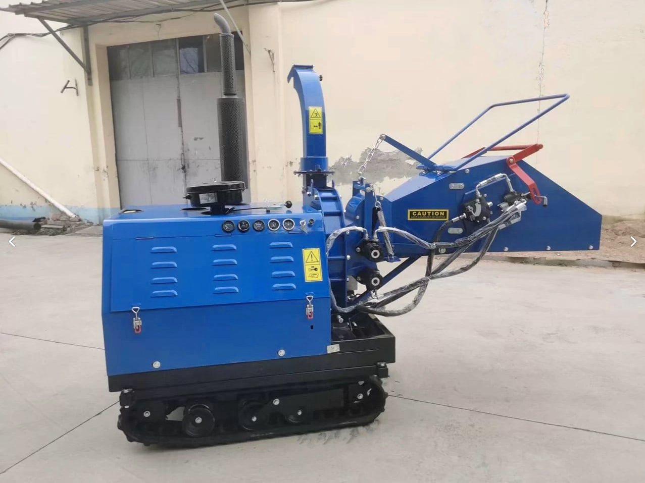 картинка Измельчитель веток DH-50 (No Stress) на гусеничном ходу от магазина Одежда+