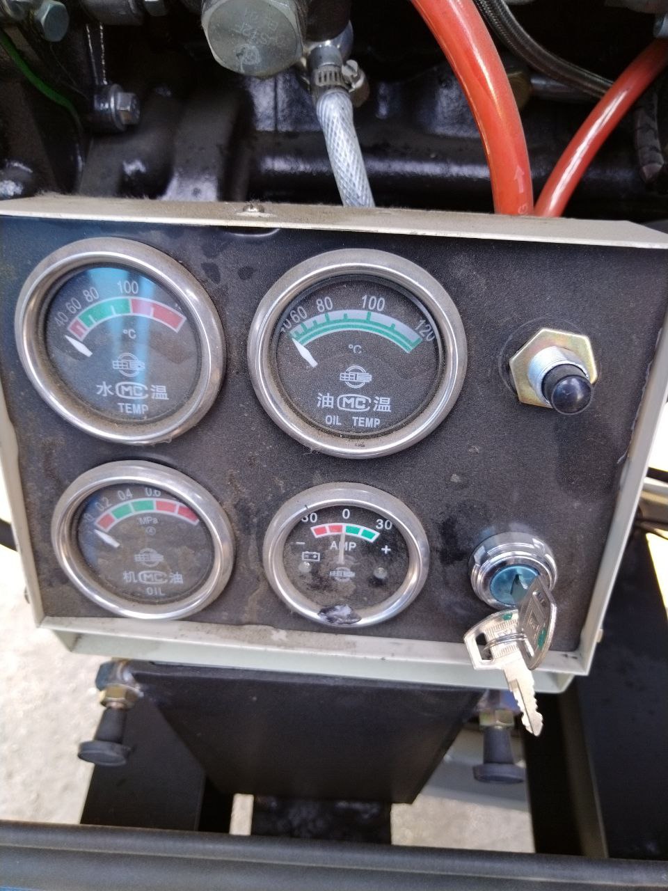 картинка Щековая дробилка PE-400х600 на колесном шасси с генераторной установкой от магазина Одежда+