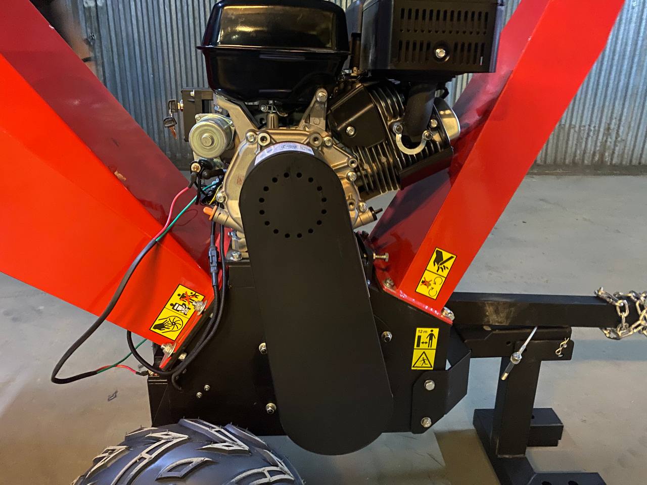 картинка Садовый измельчитель веток DH-18 от магазина Одежда+