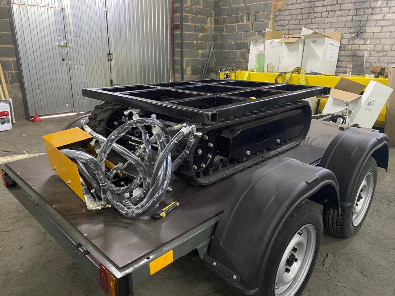 картинка Гусеничный кит набор для измельчителя дерева DH-50 от магазина Одежда+