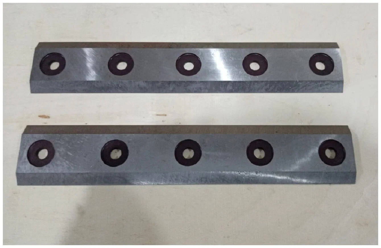 картинка Cадовый измельчитель веток бензиновый DH-18 от магазина Одежда+