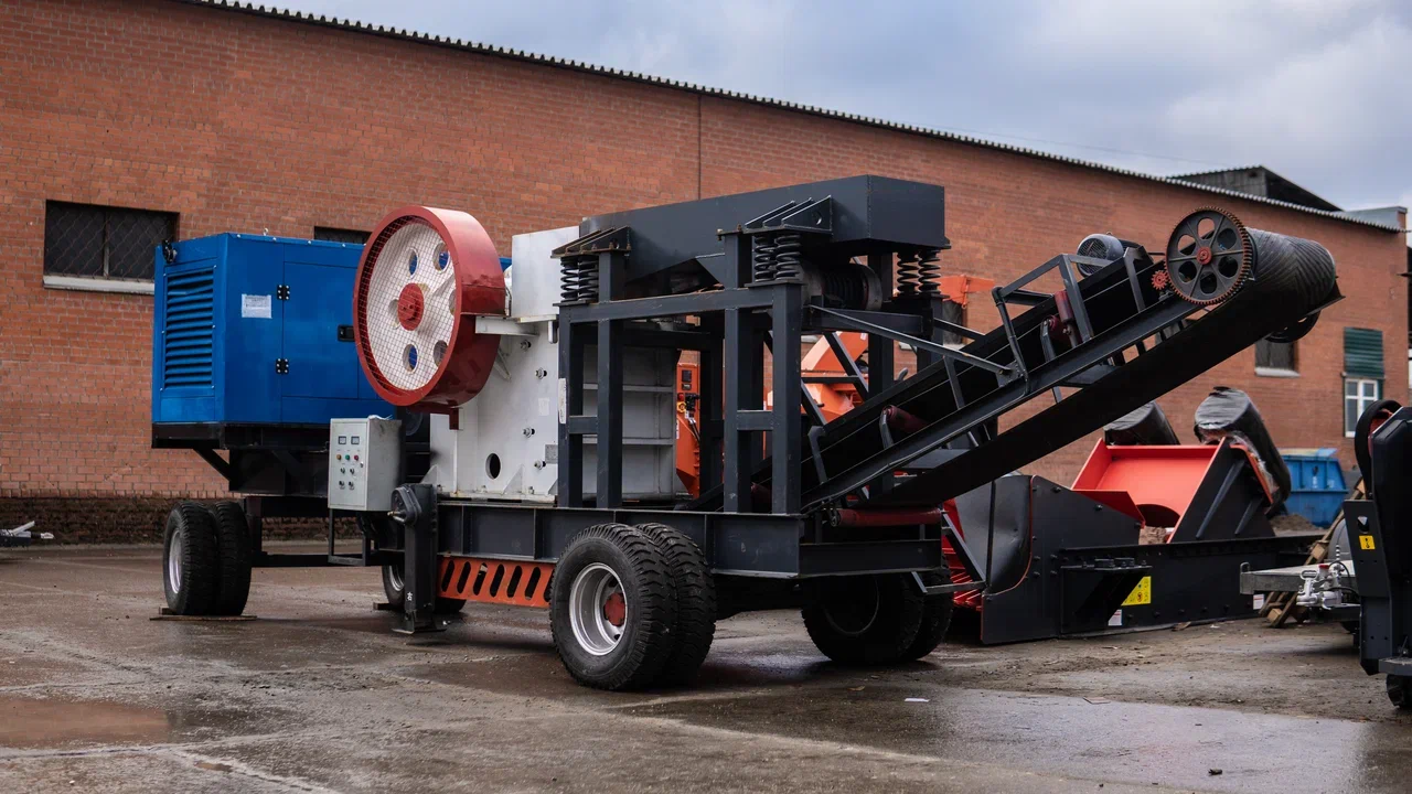 Щековая дробилка PE-250х400 на колесном шасси с генераторной установкой
