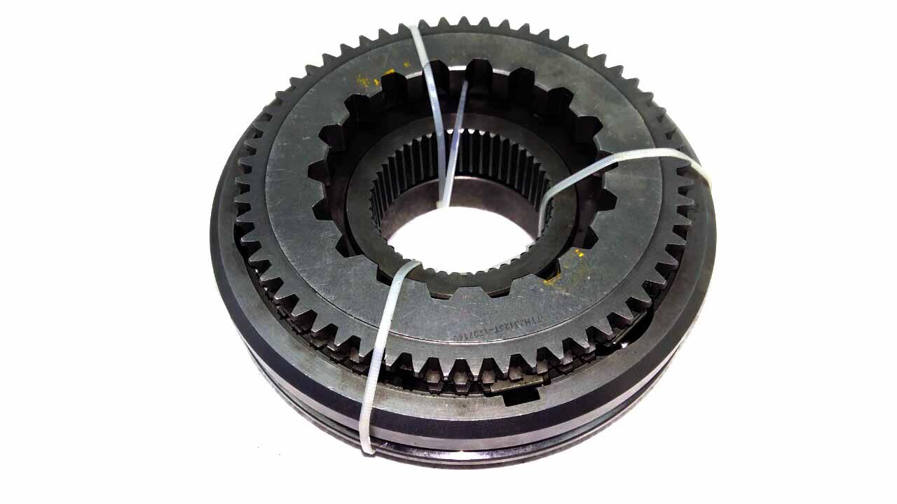 картинка Синхронизатор КПП JS125T-1707140 нового образца /Автокран/ с вилкой от магазина Одежда+