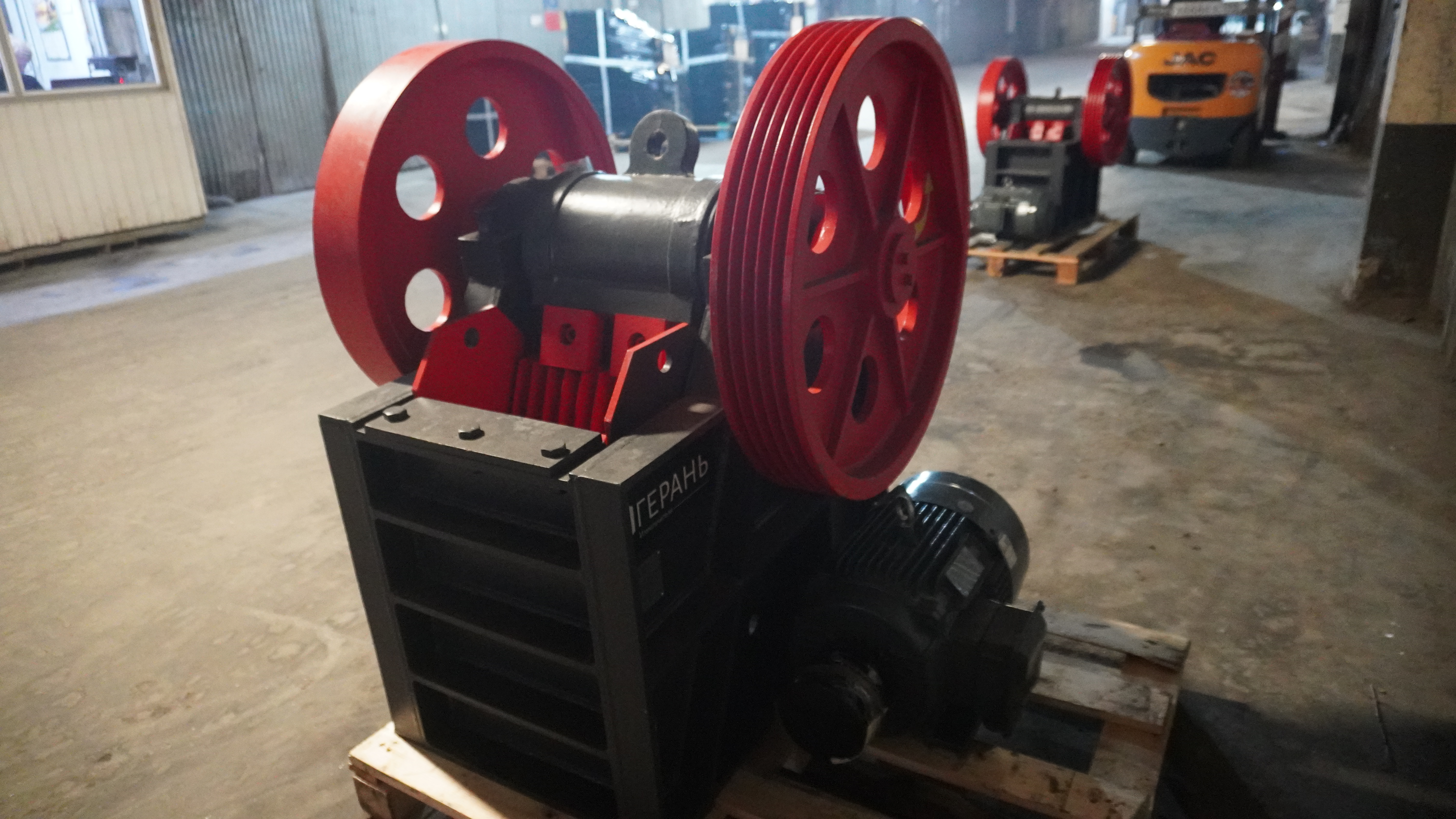 картинка Дробилка щековая PE-150х250 от магазина Одежда+