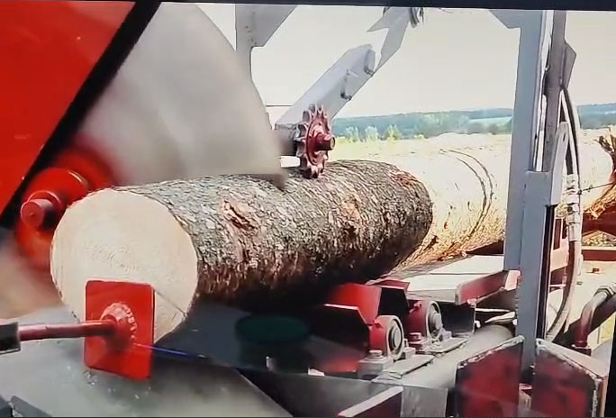 картинка Машина для изготовления дров полного цикла FGE35 от магазина Одежда+