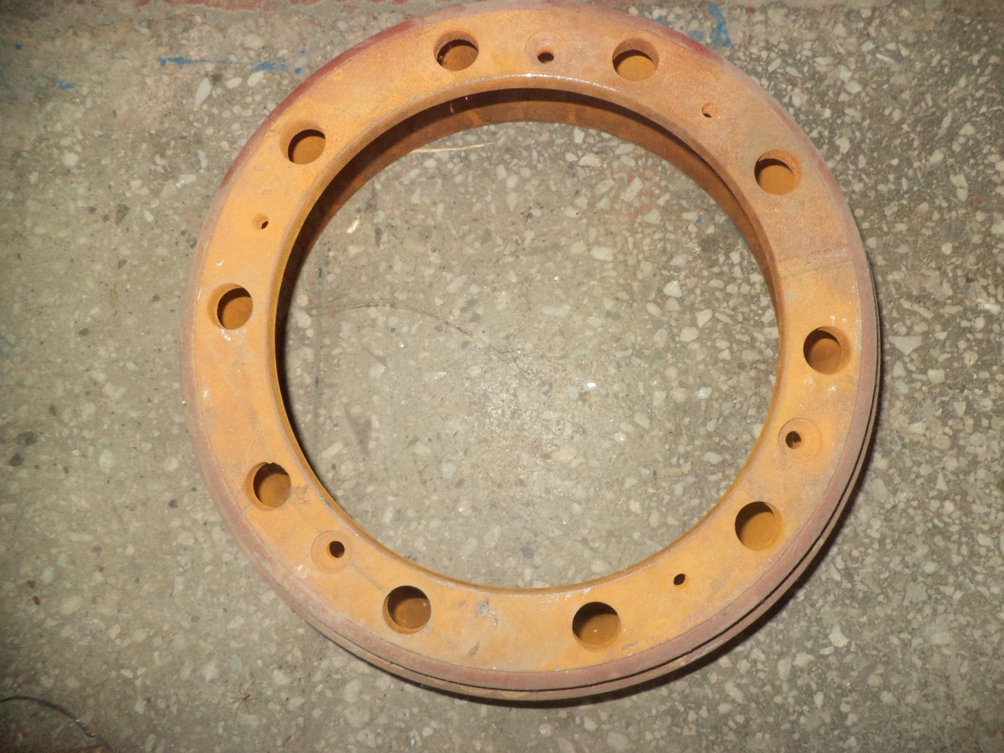 картинка Барабан тормозной 420/280/280 KRAN QY50K5 80736010 860122891 от магазина Одежда+