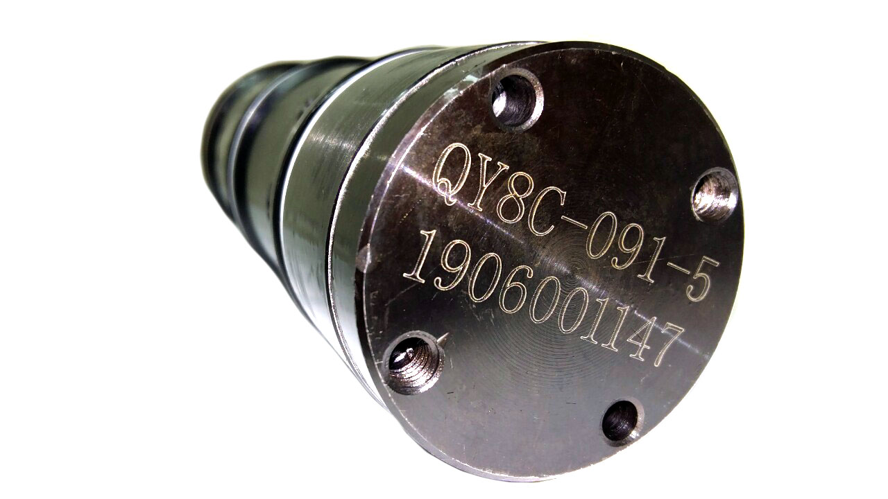 картинка Гидроцилиндр аутригера (опоры) горизонтальный /автокран KRAN QY 25/ от магазина Одежда+