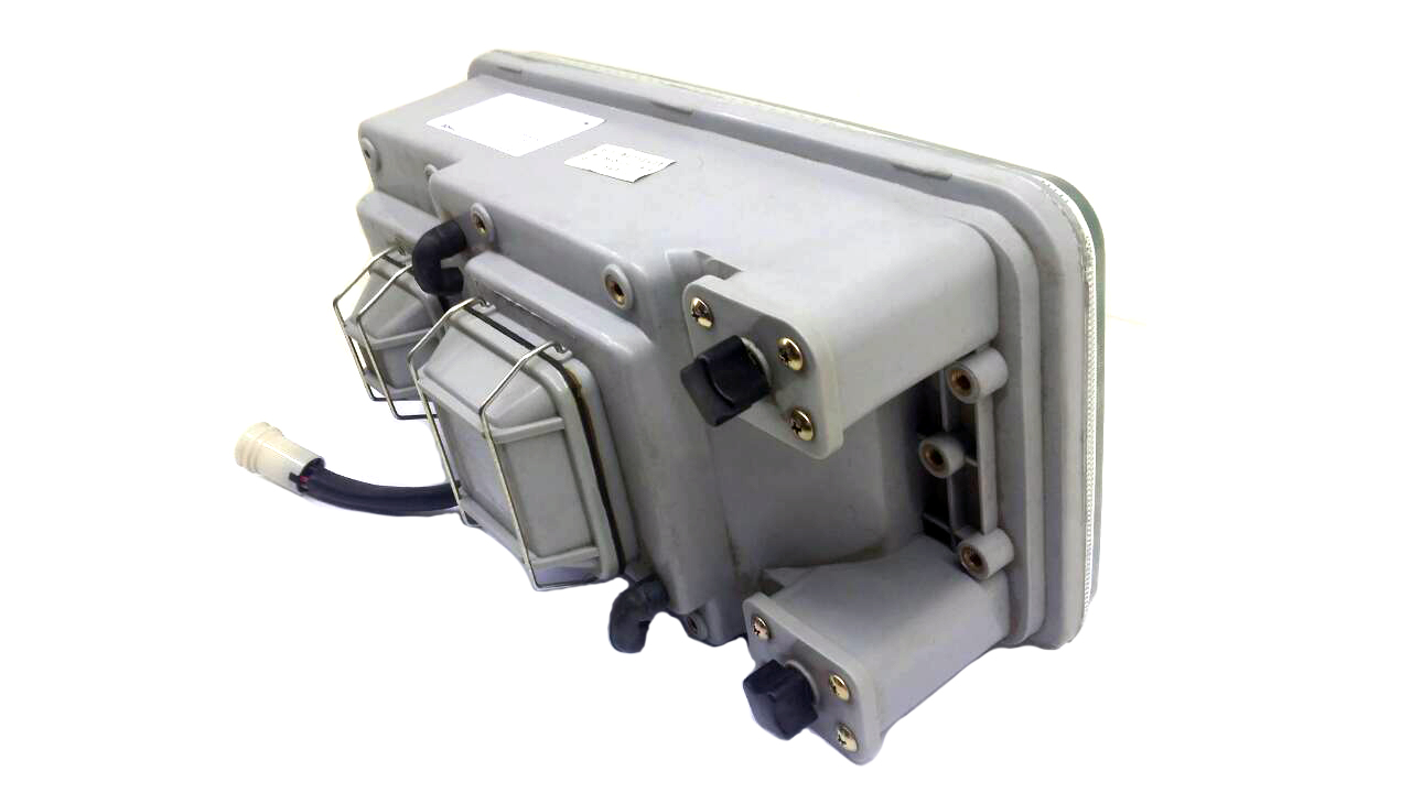 картинка Фара передняя правая автокран SANY 2008 г. в. от магазина Одежда+