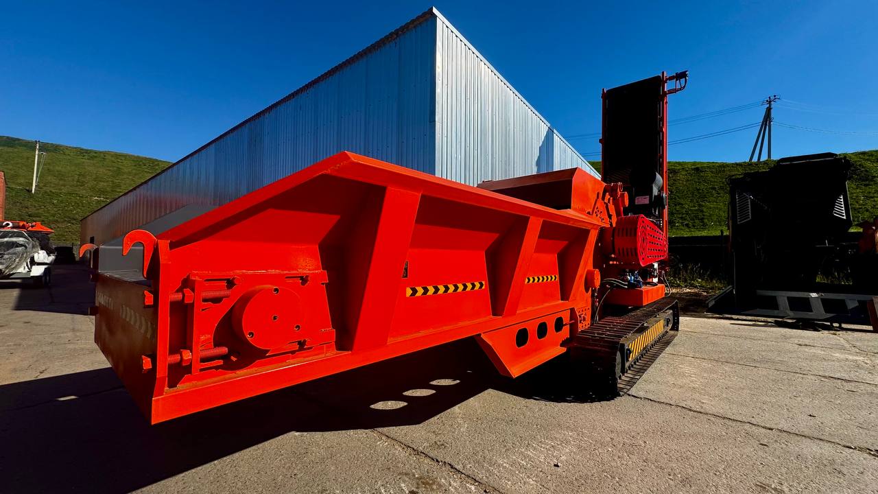 картинка Измельчитель древесины DH 500  с горизонтальной подачей на гусеничном ходу от магазина Одежда+