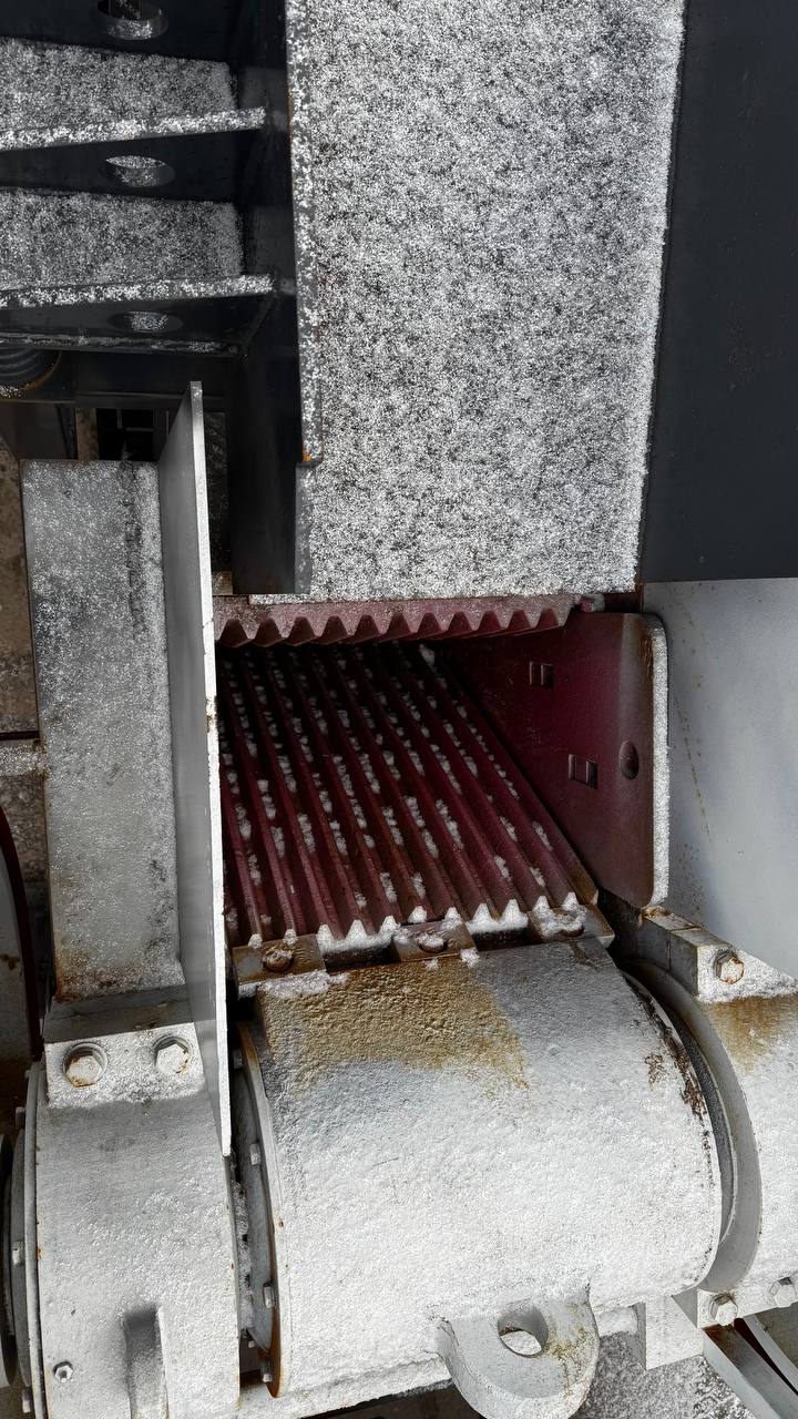 картинка Щековая дробилка PE-400х600 на колесном шасси с генераторной установкой от магазина Одежда+