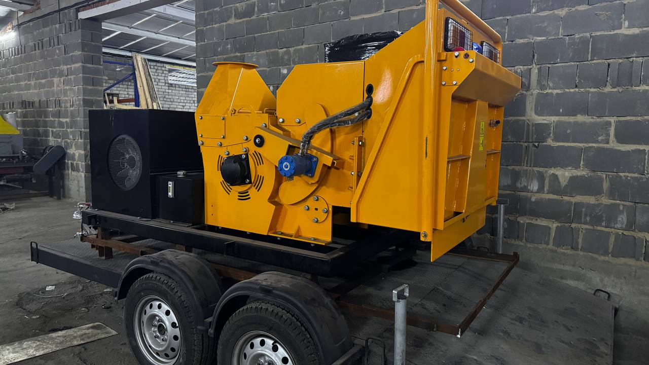 картинка Измельчитель древесины EH-100 с электрическим двигателем от магазина Одежда+