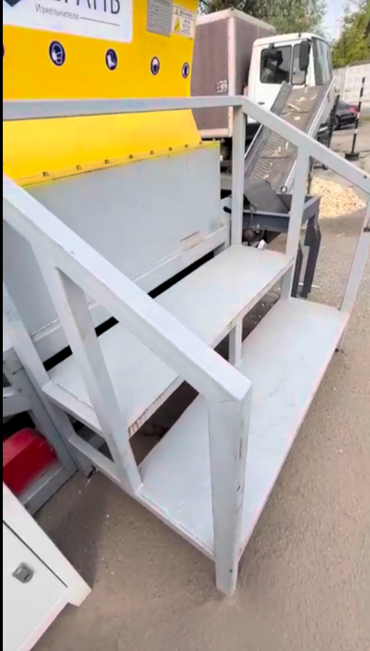 картинка Шредер для измельчения паллет и поддонов  от магазина Одежда+