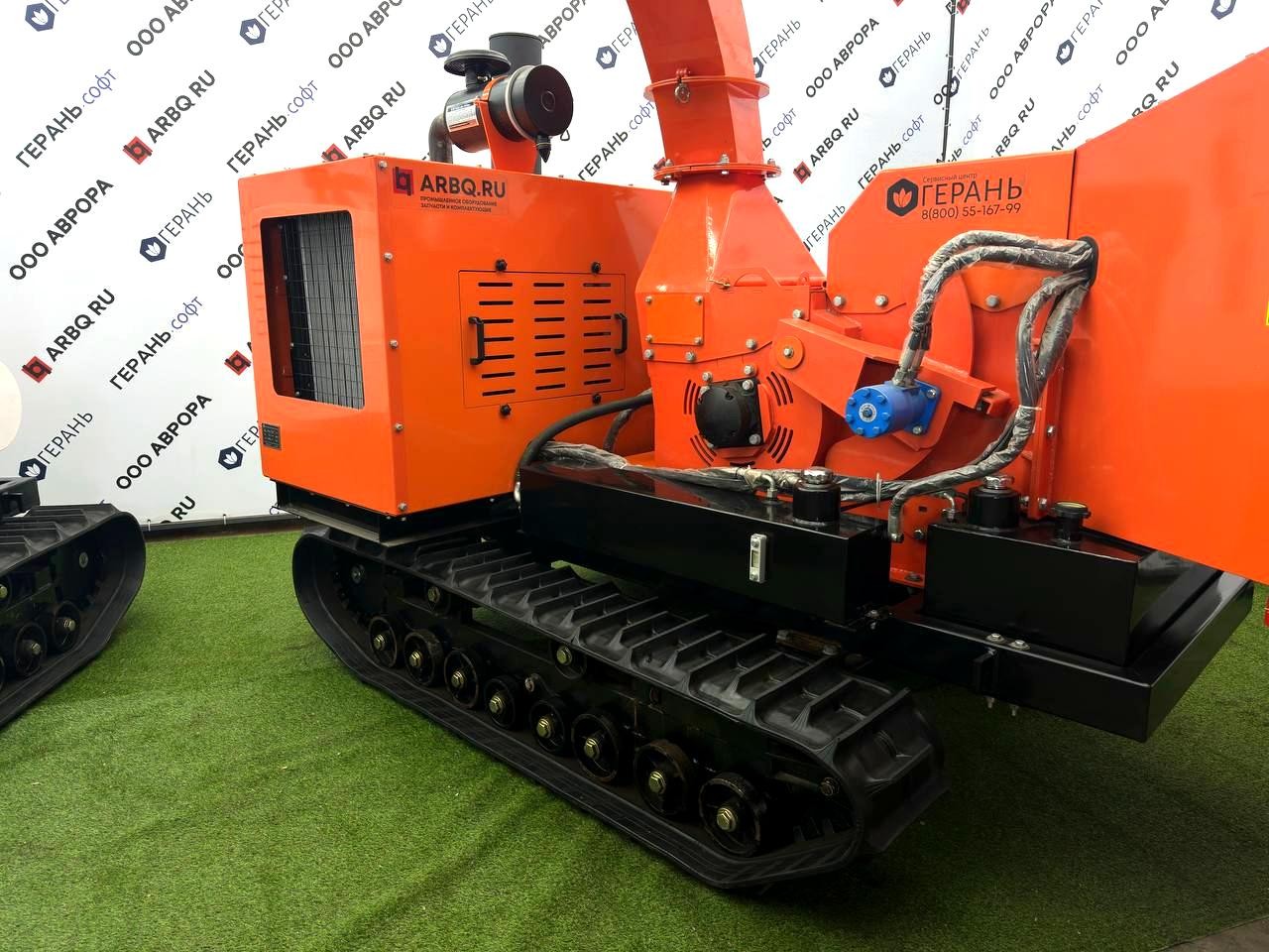 картинка Измельчитель древесины DH-100 на гусеничном ходу 