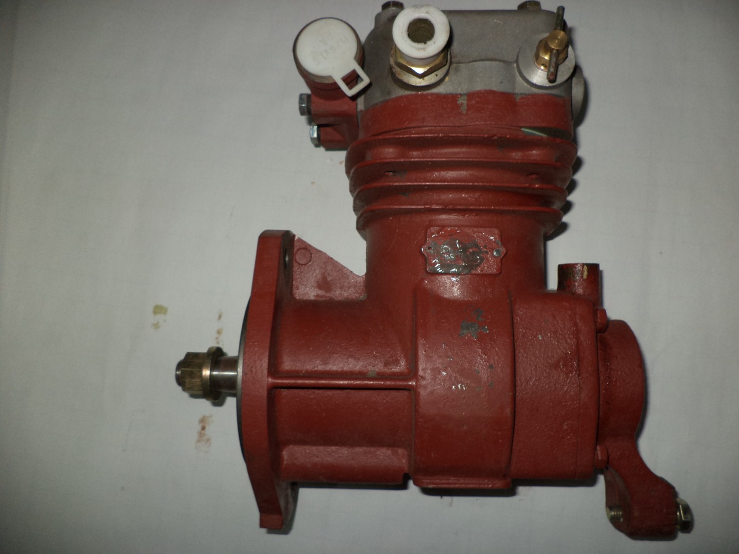 картинка Компрессор D27-000-??? от магазина Одежда+