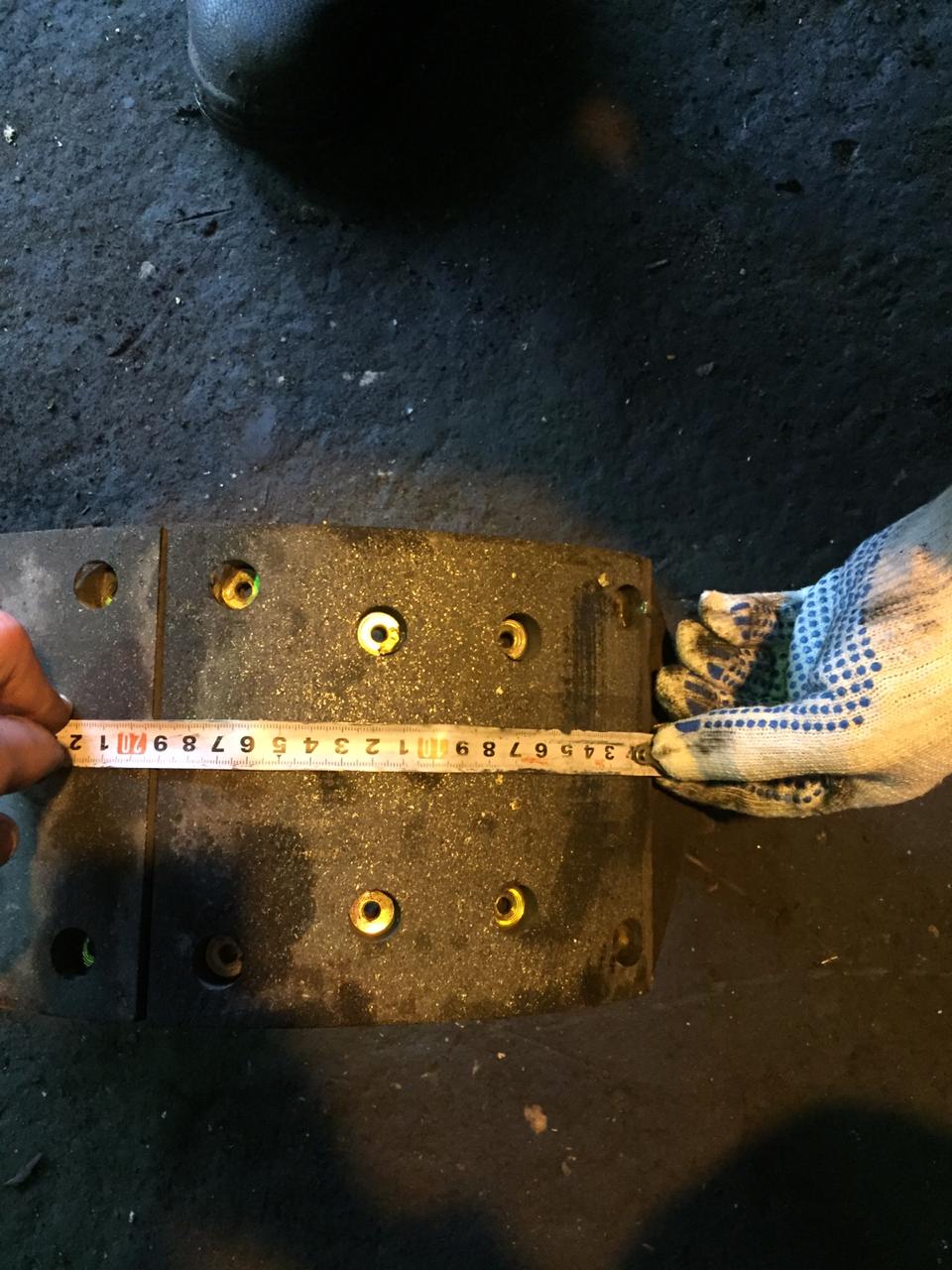 картинка Накладка тормозная передняя 8 отверстий  190*160  Автокран Sany QY50C от магазина Одежда+