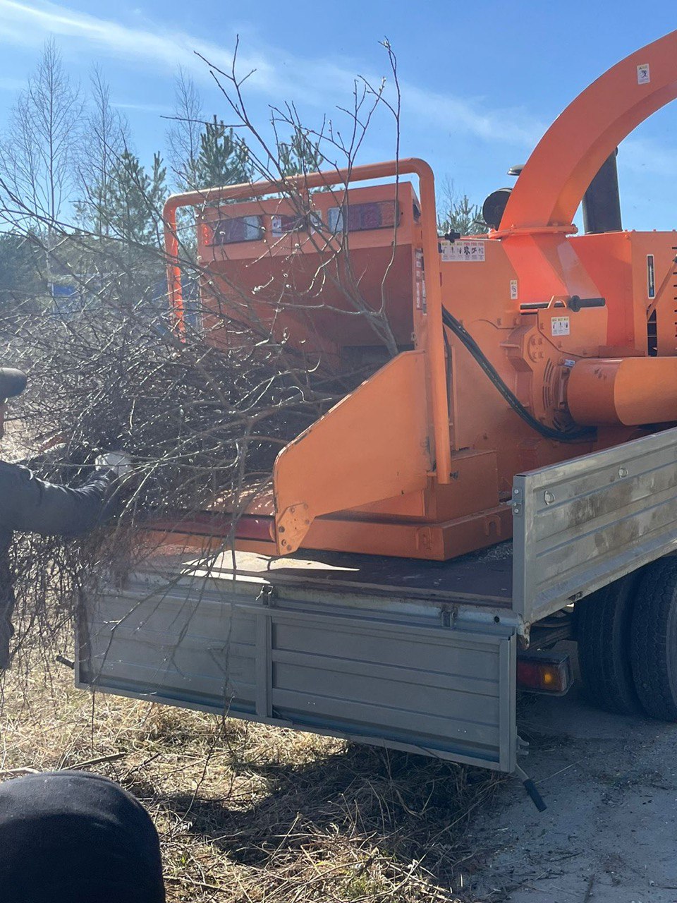 картинка Ступица моста 83555212 KRAN QY70 мост 17*28 82599300 800306258 от магазина Одежда+