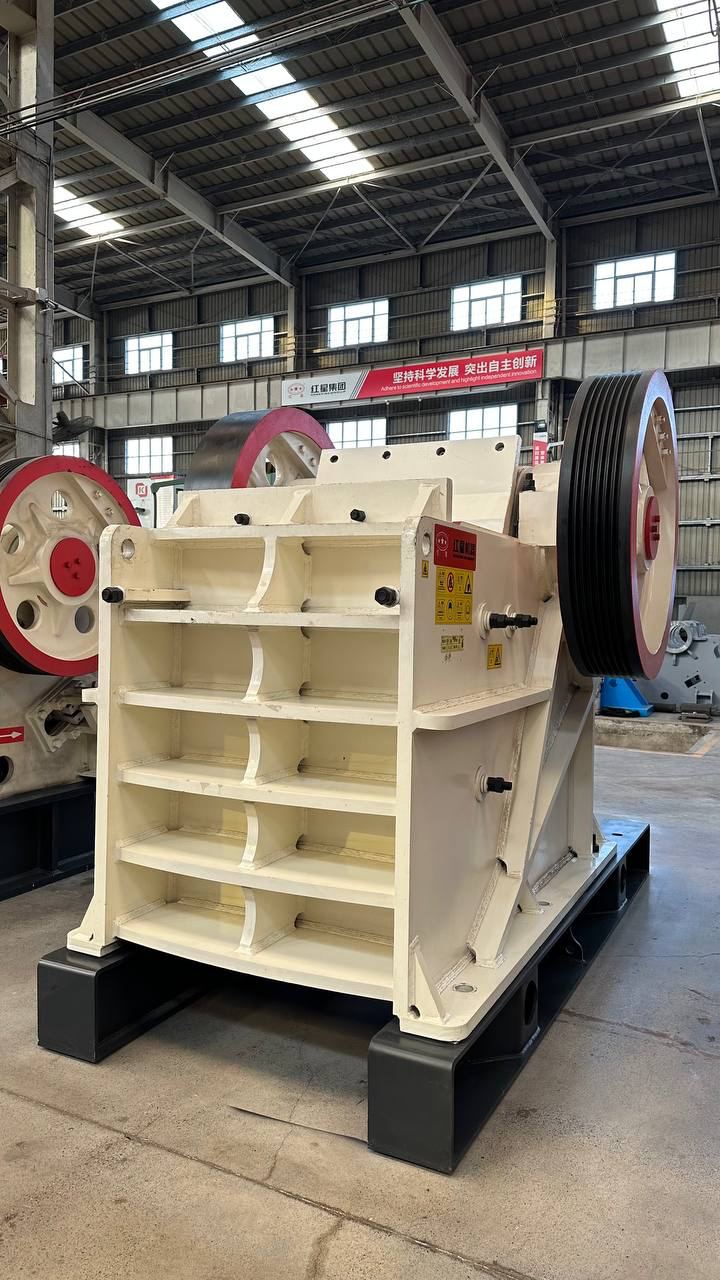 картинка Дробилка щековая PEX-250x1200 от магазина Одежда+