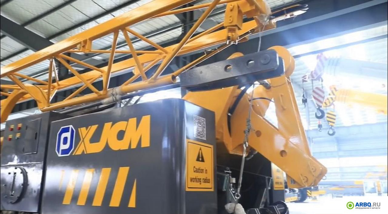 картинка Самоходный башенный кран от магазина Одежда+