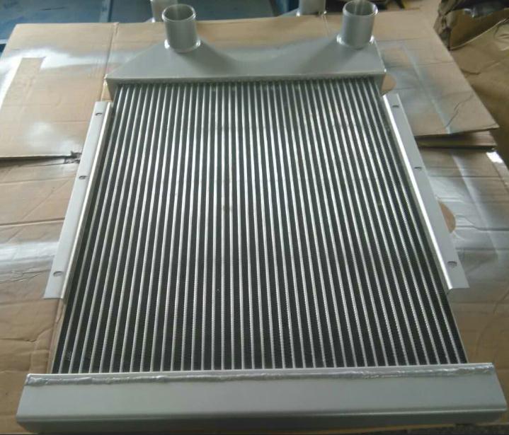 картинка Интеркуллер XZZX-A101 11415269 автокран KRAN QY25K5 от магазина Одежда+