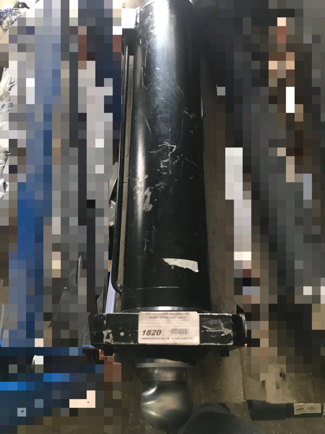 картинка Стекло лобовое кабины оператора 1850*700 с обогревом от магазина Одежда+