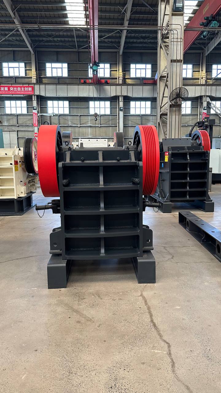 картинка Дробилка щековая PE-200x350 от магазина Одежда+