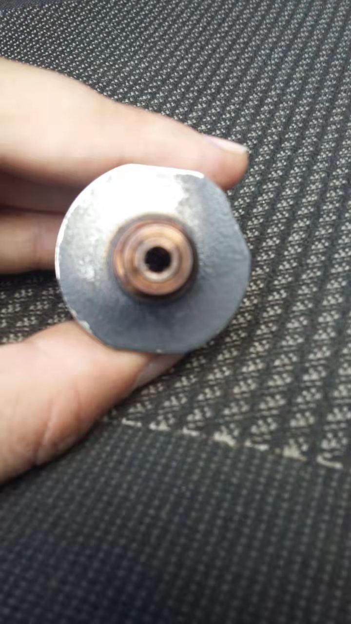 картинка Датчик давления топлива в рампе QY25 двиг. SC9DF290Q5 от магазина Одежда+