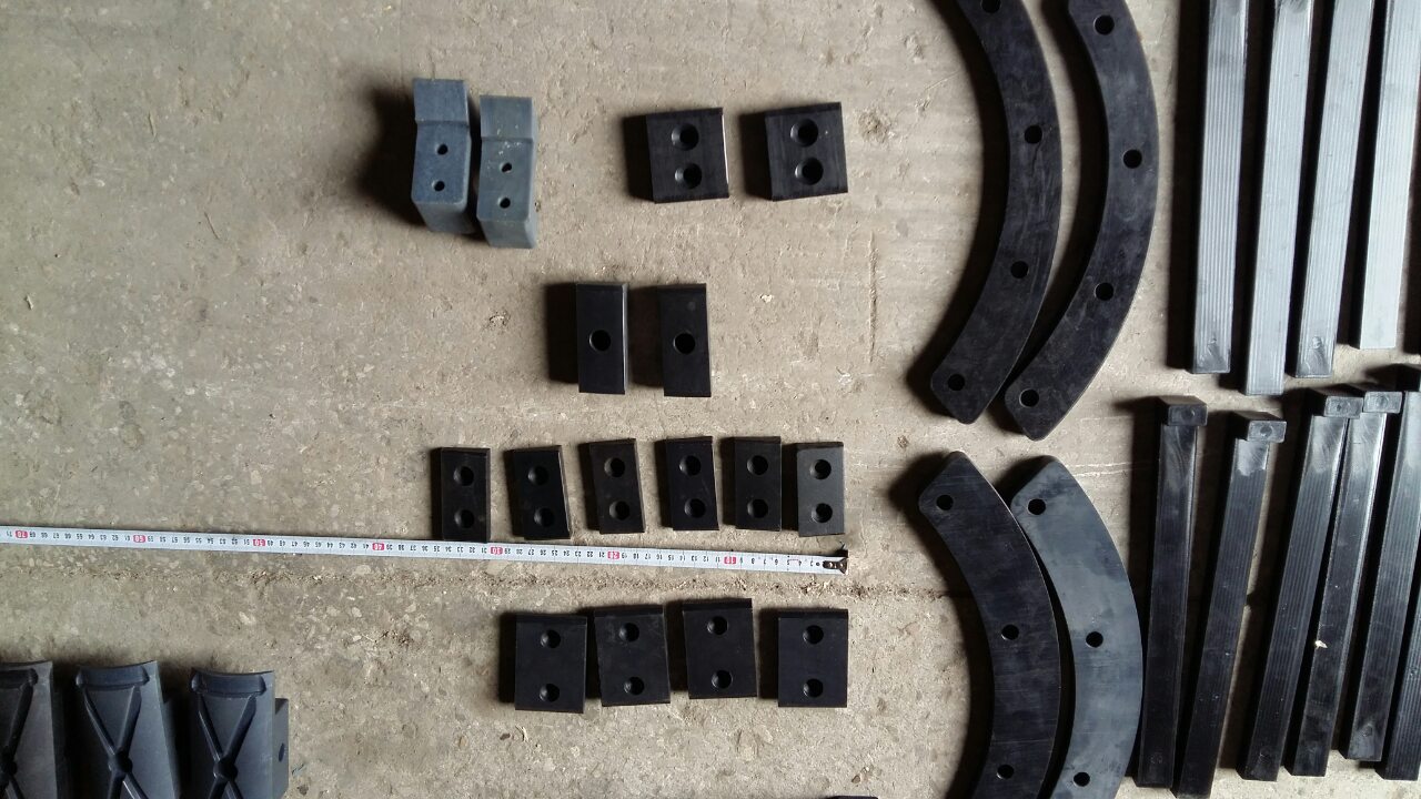 картинка Направляющие, ползуны на стрелу автокрана KRAN QY50K комплект, оригинал от магазина Одежда+