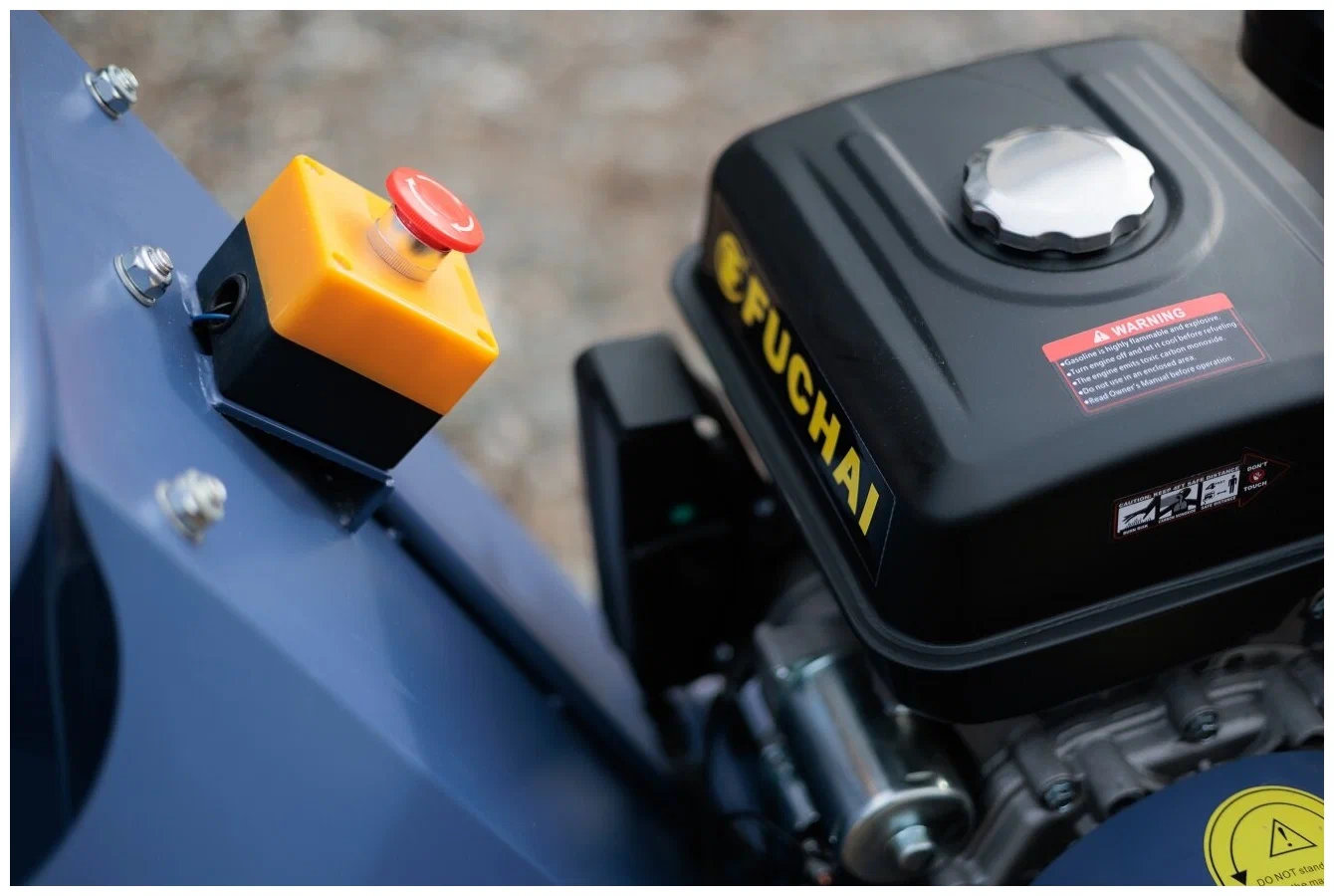 картинка Cадовый измельчитель веток бензиновый DH-18 от магазина Одежда+