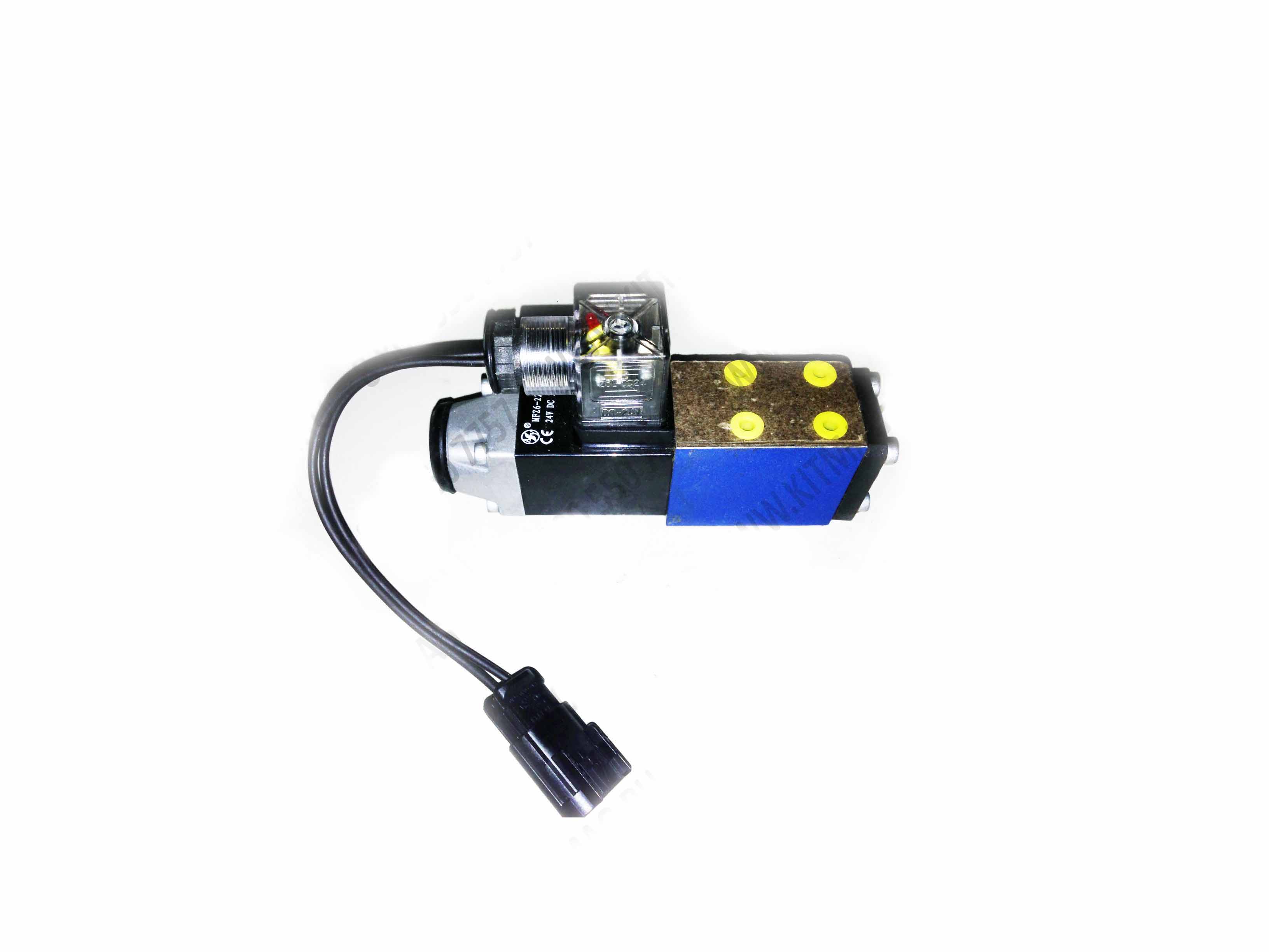 картинка Клапан электромагнитный 4WE5Y-60\AG24NZ 5l от магазина Одежда+