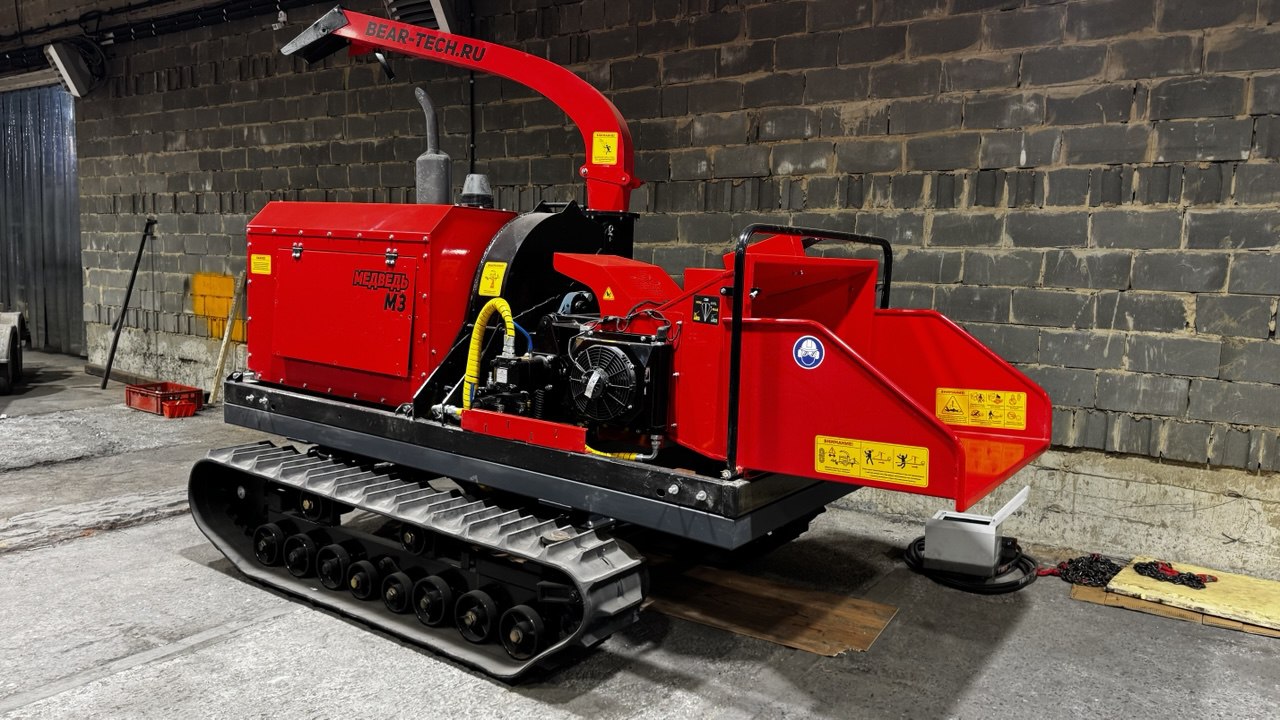 картинка Измельчитель древесины BearTech М3 на гусеничном ходу от магазина Одежда+