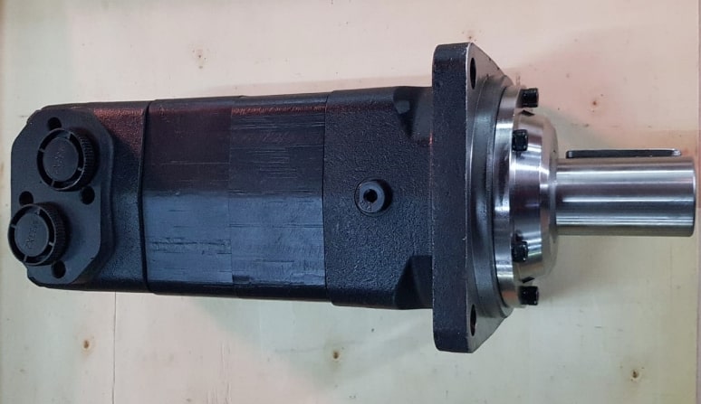 картинка Гидромотор гусеничного хода для дробилки DH-100 от магазина Одежда+