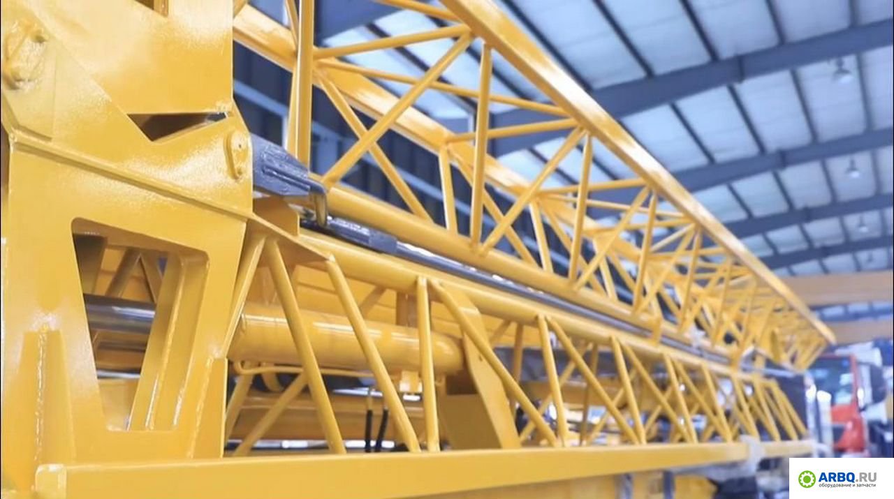 картинка Самоходный башенный кран от магазина Одежда+